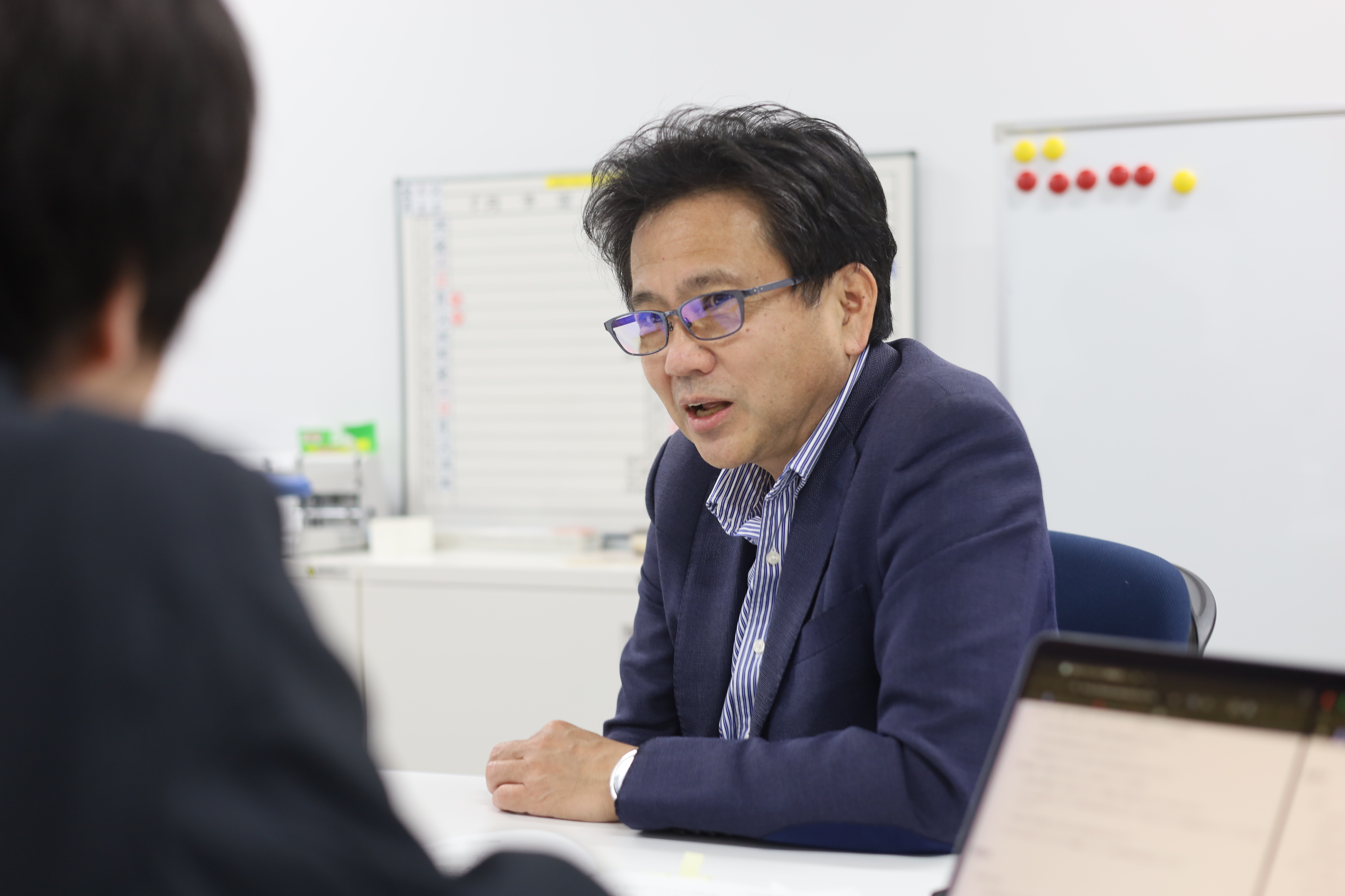 インタビューの様子